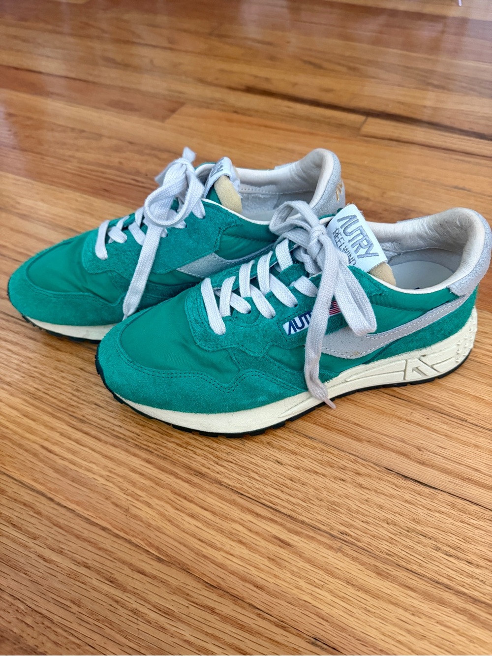 Auri Green Suede Casual Women's Sneakers